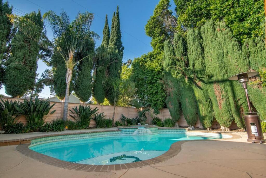 Large Home With Pool + Jacuzzi Los Angeles Ngoại thất bức ảnh