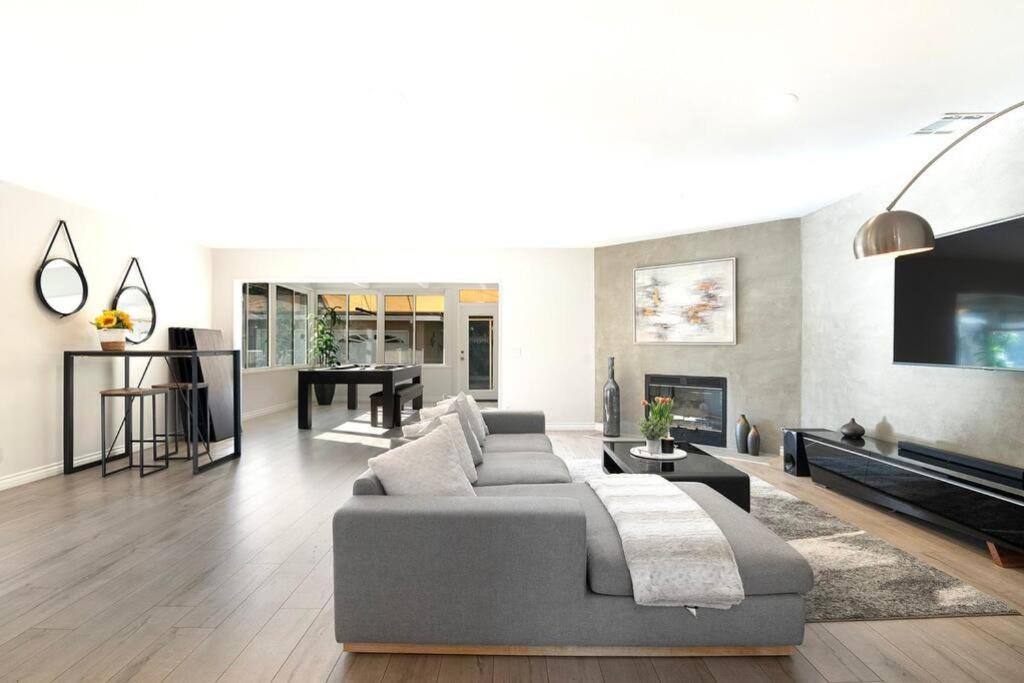 Large Home With Pool + Jacuzzi Los Angeles Ngoại thất bức ảnh
