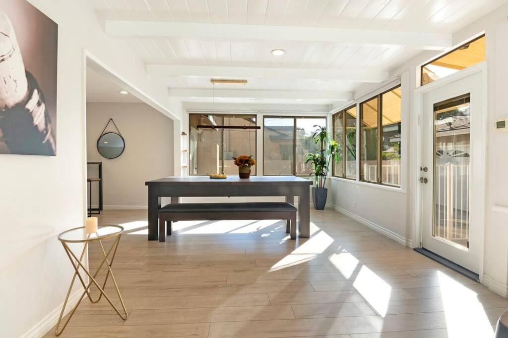 Large Home With Pool + Jacuzzi Los Angeles Ngoại thất bức ảnh